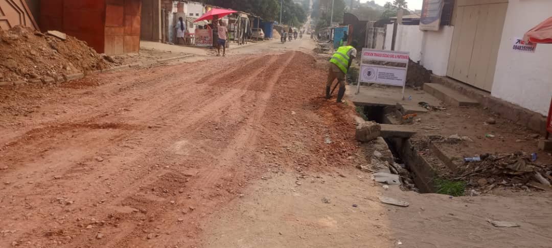 Travaux de réhabilitation de la chaussée sur l’Avenue Luyeye à UPN/Ngaliema